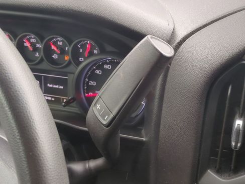 Used 2019 Chevrolet Silverado 1500 Custom w/ Custom Value Package image 22