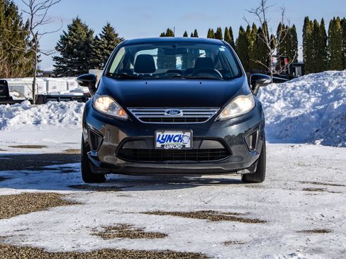 Used 2013 Ford Fiesta SE w/ Moon & Mood Pkg image 6