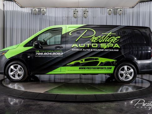 Used 2022 Mercedes-Benz Metris image 8