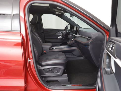 Used 2025 Ford Explorer ST w/ Sun And Sound Package image 19