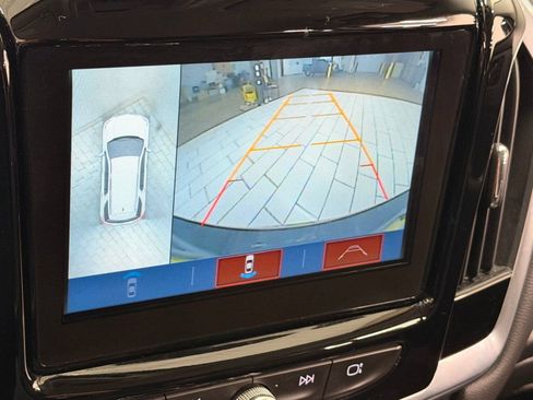 Used 2018 Chevrolet Traverse LT FWD image 22