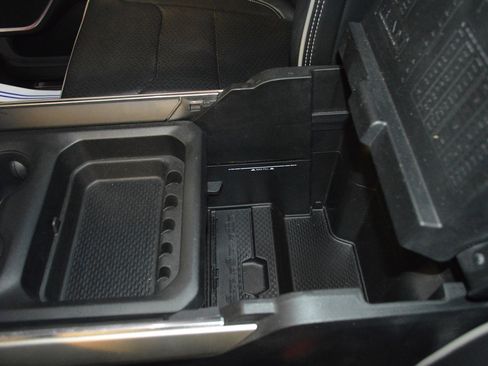 Used 2019 RAM 1500 Laramie w/ Sport Appearance Package image 20