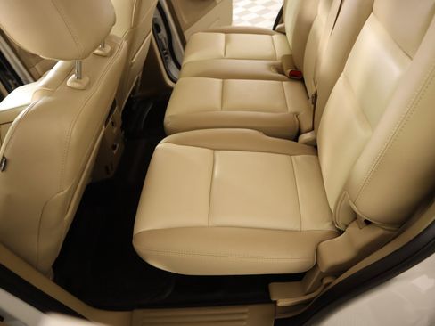 Used 2010 Ford Explorer Sport Trac Limited image 11