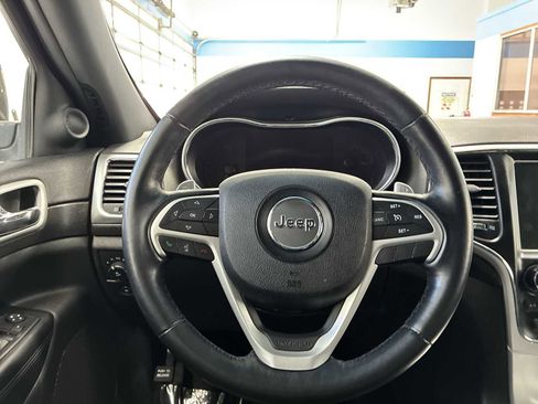 Used 2015 Jeep Grand Cherokee Altitude image 11