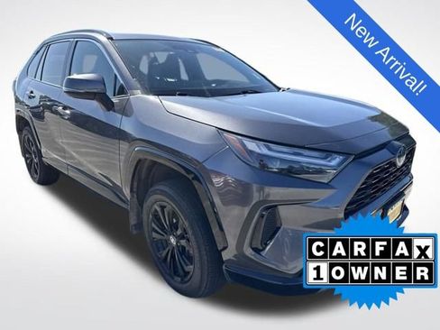 Used 2024 Toyota RAV4 SE w/ Convenience Package AWD/4WD image 1