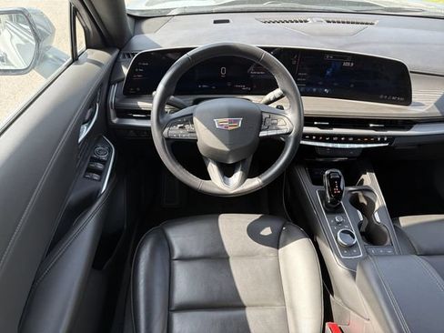 Used 2025 Cadillac XT4 Premium Luxury AWD/4WD image 28