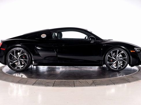 Used 2023 Audi R8 V10 performance image 8