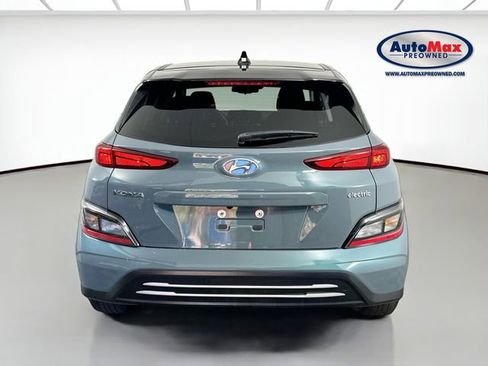 Used 2023 Hyundai Kona SE w/ Cargo Package image 7