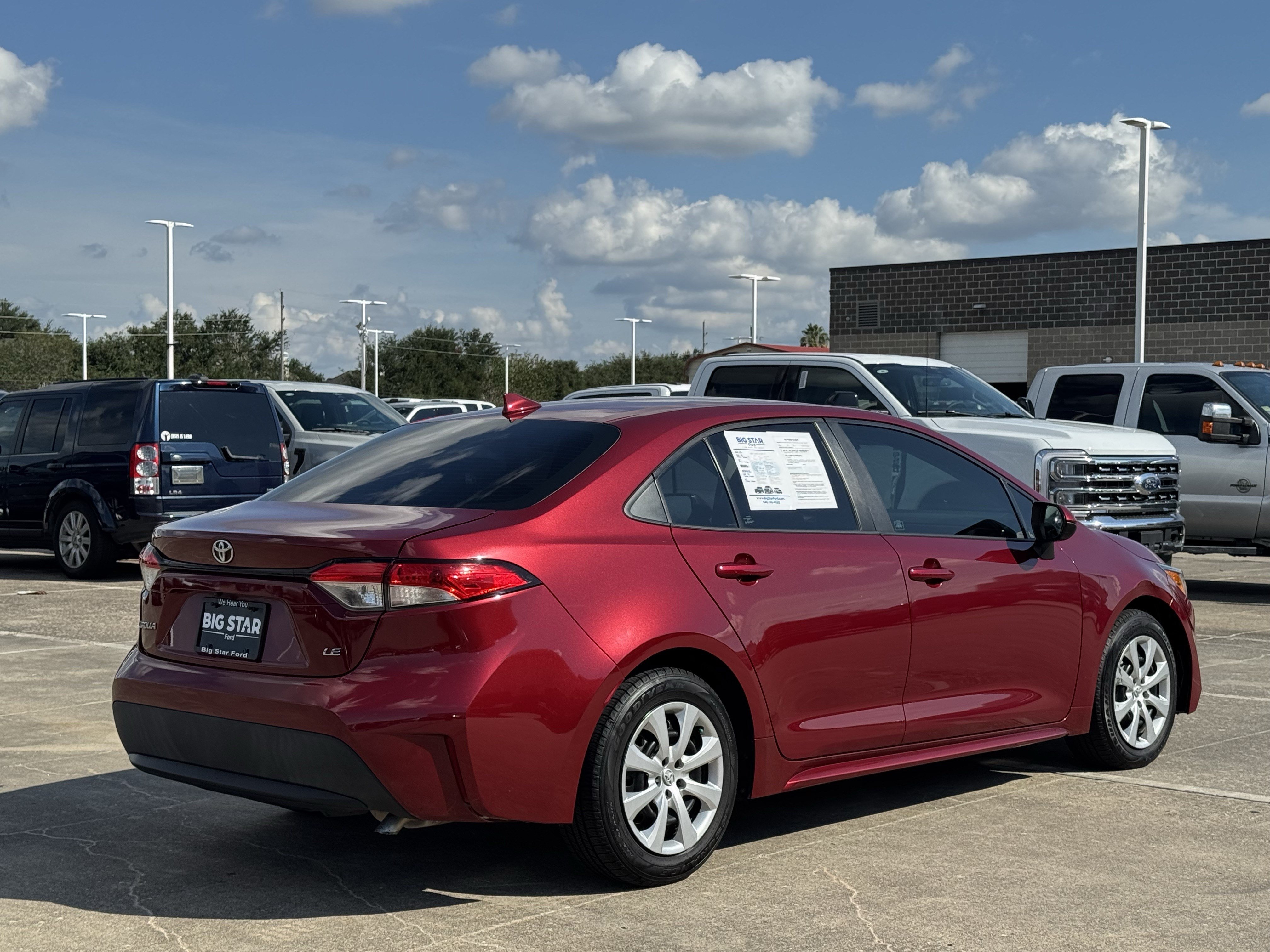 Used 2022 Toyota Corolla LE FWD image 7