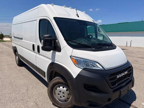 Used 2023 RAM ProMaster 2500 FWD image 1