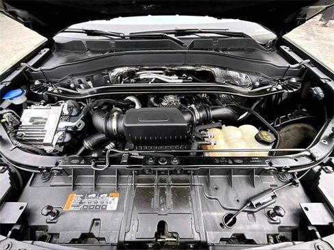 Used 2020 Ford Explorer ST image 10