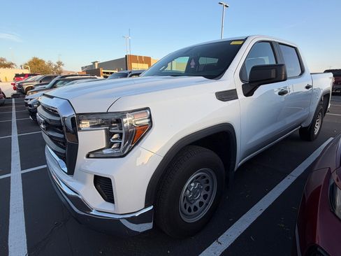 Used 2022 GMC Sierra 1500 Pro w/ Convenience Package image 5