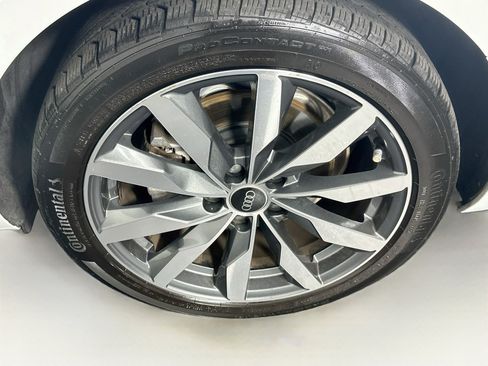 Used 2021 Audi A4 2.0T Premium w/ Convenience Package AWD/4WD image 11