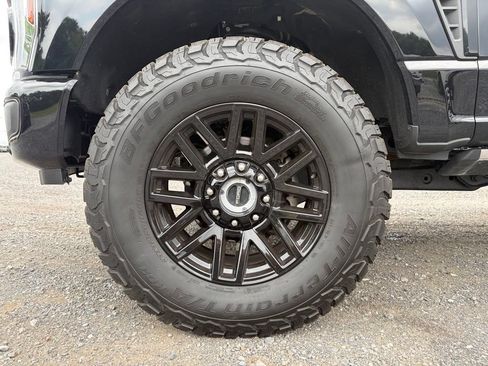 Used 2025 Ford F250 Platinum w/ Tremor Off-Road Package AWD/4WD image 13