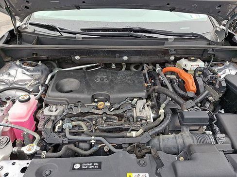 Certified 2021 Toyota RAV4 LE image 26