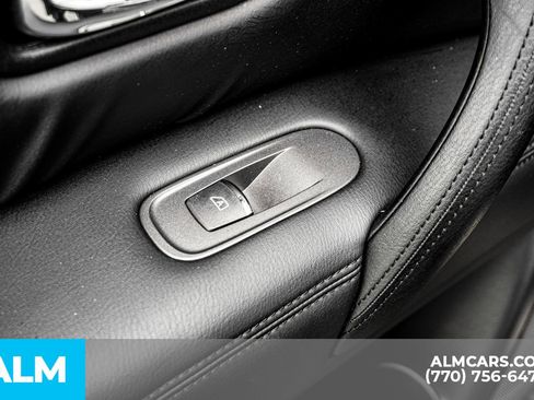 Used 2024 Nissan Armada SL w/ Midnight Edition Package image 60