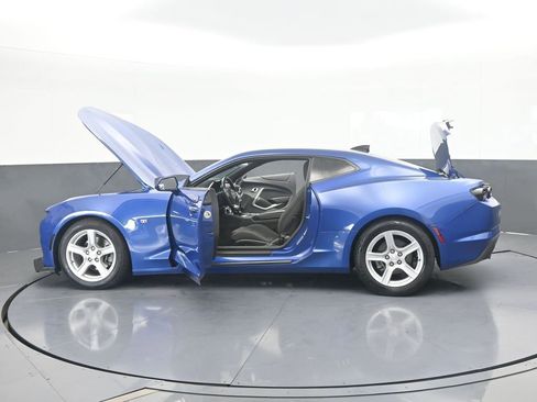 Used 2023 Chevrolet Camaro LT image 73