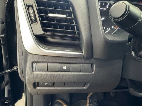 Used 2022 Nissan Rogue SV FWD image 36