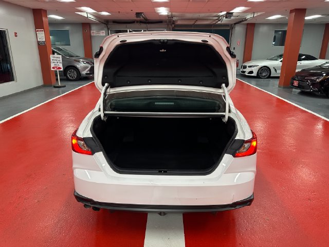 Certified 2025 Toyota Camry SE FWD image 26