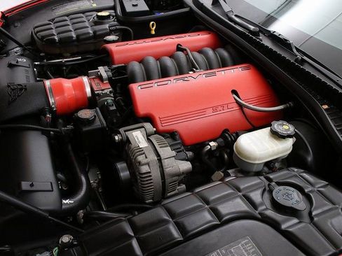 Used 1999 Chevrolet Corvette Convertible RWD image 31