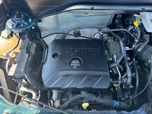 Used 2022 Chevrolet TrailBlazer LT AWD/4WD image 27