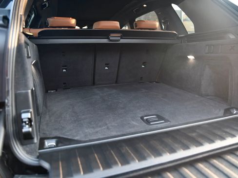 Used 2023 BMW X5 xDrive40i w/ M Sport Package image 25