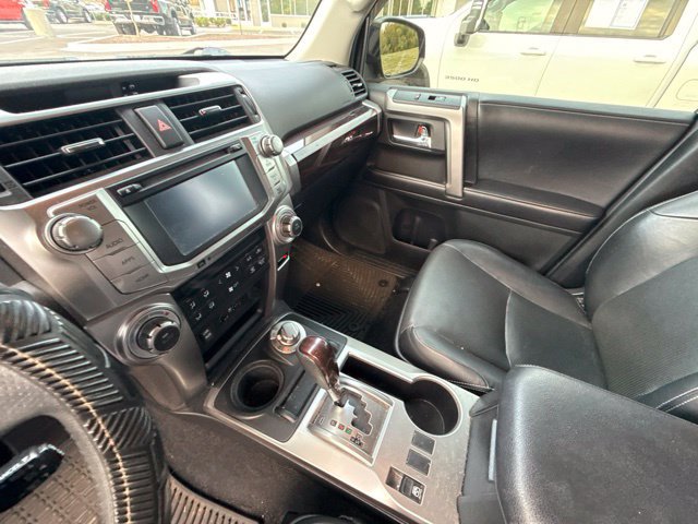 Used 2018 Toyota 4Runner Limited AWD/4WD image 9