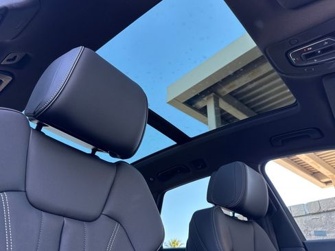 Certified 2025 Audi Q5 2.0T Premium w/ Convenience Plus Package image 14