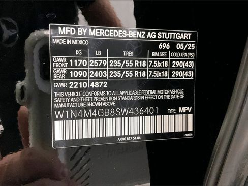 Used 2025 Mercedes-Benz GLB 250 image 33