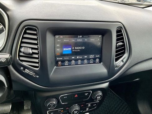Used 2021 Jeep Compass Latitude w/ Convenience Group AWD/4WD image 26