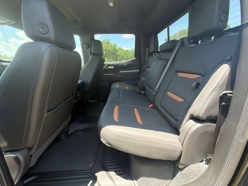 New 2026 GMC Sierra 1500 AT4 w/ AT4 Premium Package AWD/4WD image 16