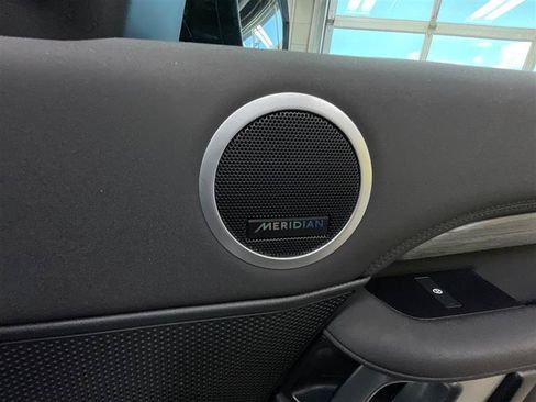 Used 2019 Land Rover Discovery HSE AWD/4WD image 34