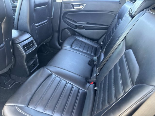 Used 2024 Ford Edge SEL AWD/4WD image 15