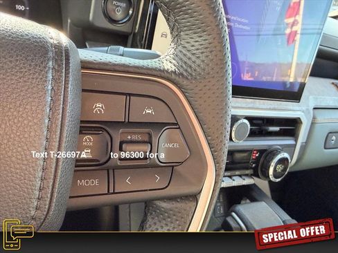 Used 2024 Toyota Tacoma Trailhunter image 17