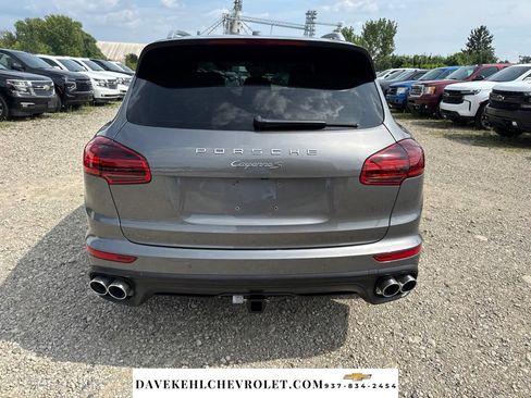 Used 2016 Porsche Cayenne S AWD/4WD image 4