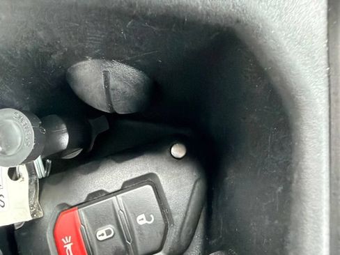 Used 2020 Jeep Wrangler Unlimited Rubicon w/ LED Lighting Group AWD/4WD image 32