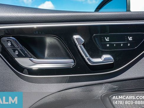 Used 2025 Mercedes-Benz C 300 Sedan image 47