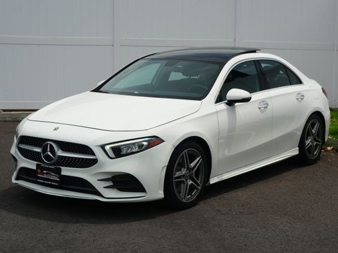 Used 2021 Mercedes-Benz A 220 4MATIC image 1