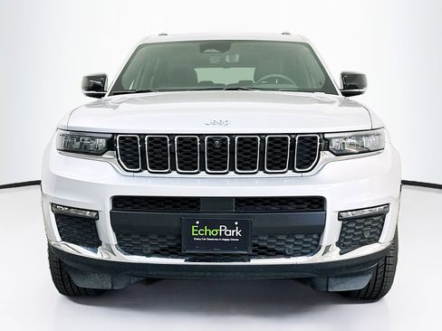 Used 2024 Jeep Grand Cherokee L Limited w/ Luxury Tech Group II image 2