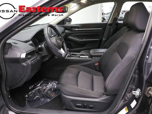 Used 2019 Nissan Altima 2.5 SV FWD image 14