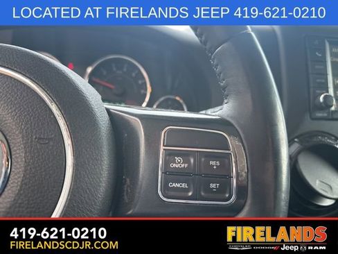 Used 2017 Jeep Wrangler Unlimited Sahara image 22