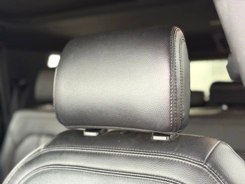 Used 2019 Ford Expedition Limited w/ Equipment Group 301A image 11