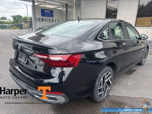 Used 2024 Volkswagen Jetta SEL FWD image 5