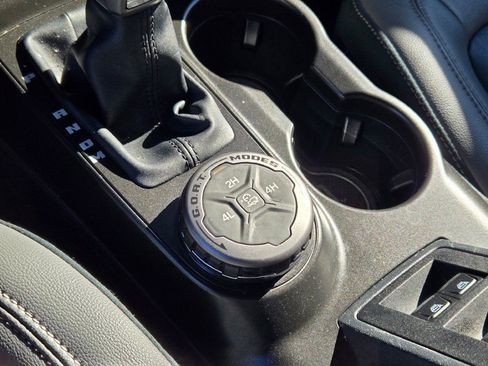 Used 2022 Ford Bronco Outer Banks image 27