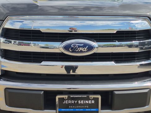 Used 2017 Ford F150 Lariat AWD/4WD image 9