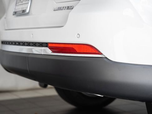 New 2025 Jeep Grand Cherokee Limited w/ MOPAR Finishing Package image 6