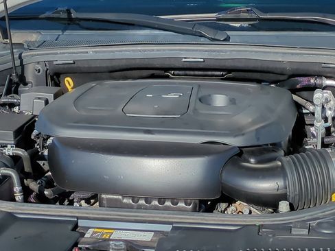 Used 2019 Dodge Durango SXT image 32