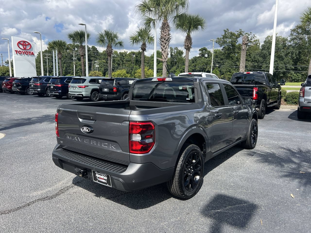 Used 2025 Ford Maverick XLT w/ XLT Luxury Package AWD/4WD image 10