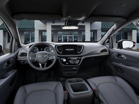 New 2026 Chrysler Pacifica Select image 16