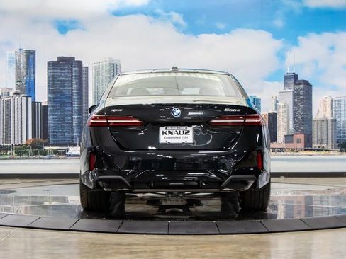 Used 2026 BMW 550e xDrive w/ Premium Package image 11